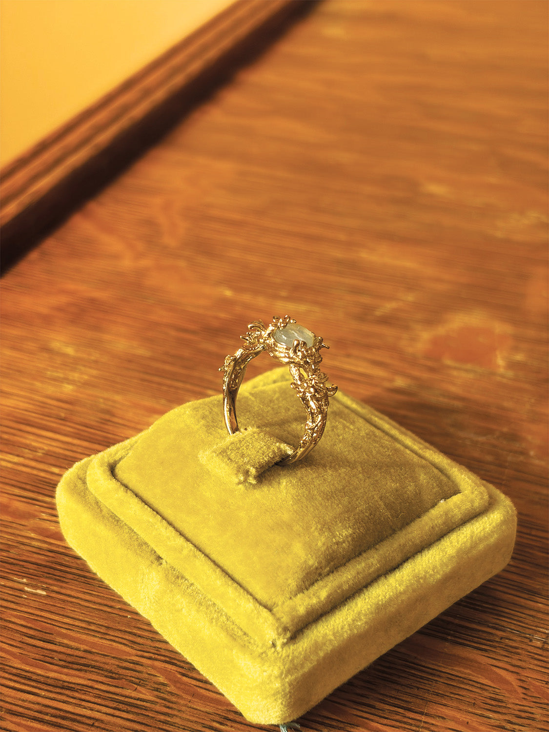 Anello foglia d'oro