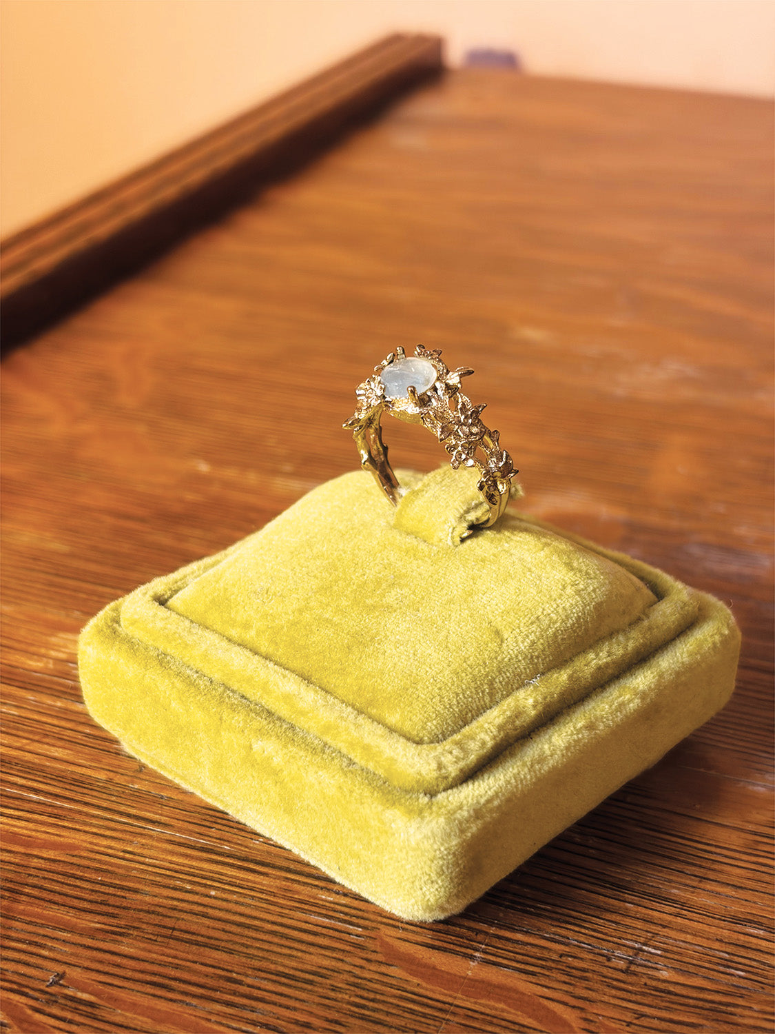 Anello foglia d'oro