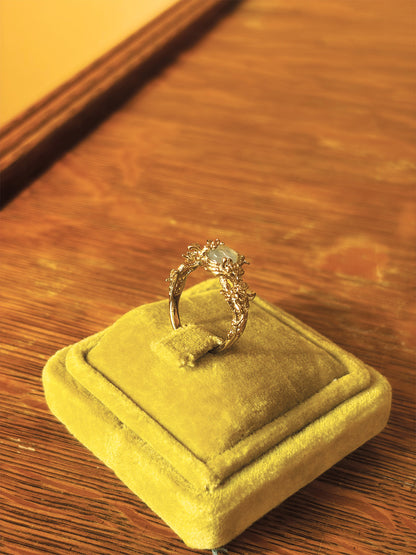 Anello foglia d'oro
