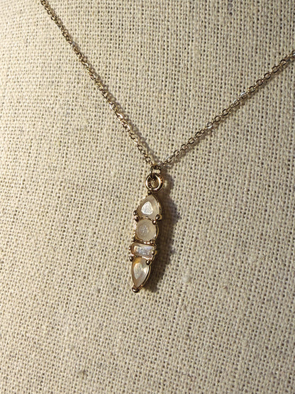 Collana tris
