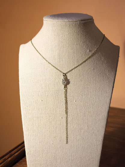 Collana foglia pendente