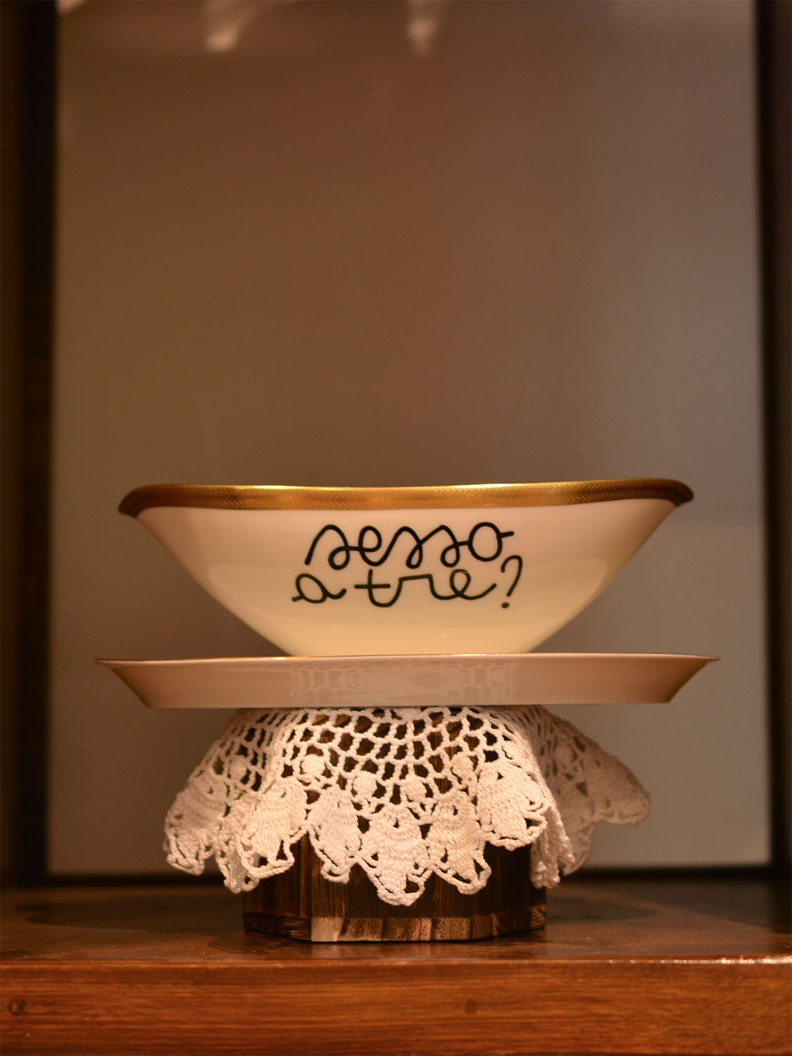 Salsiera vintage con scritta